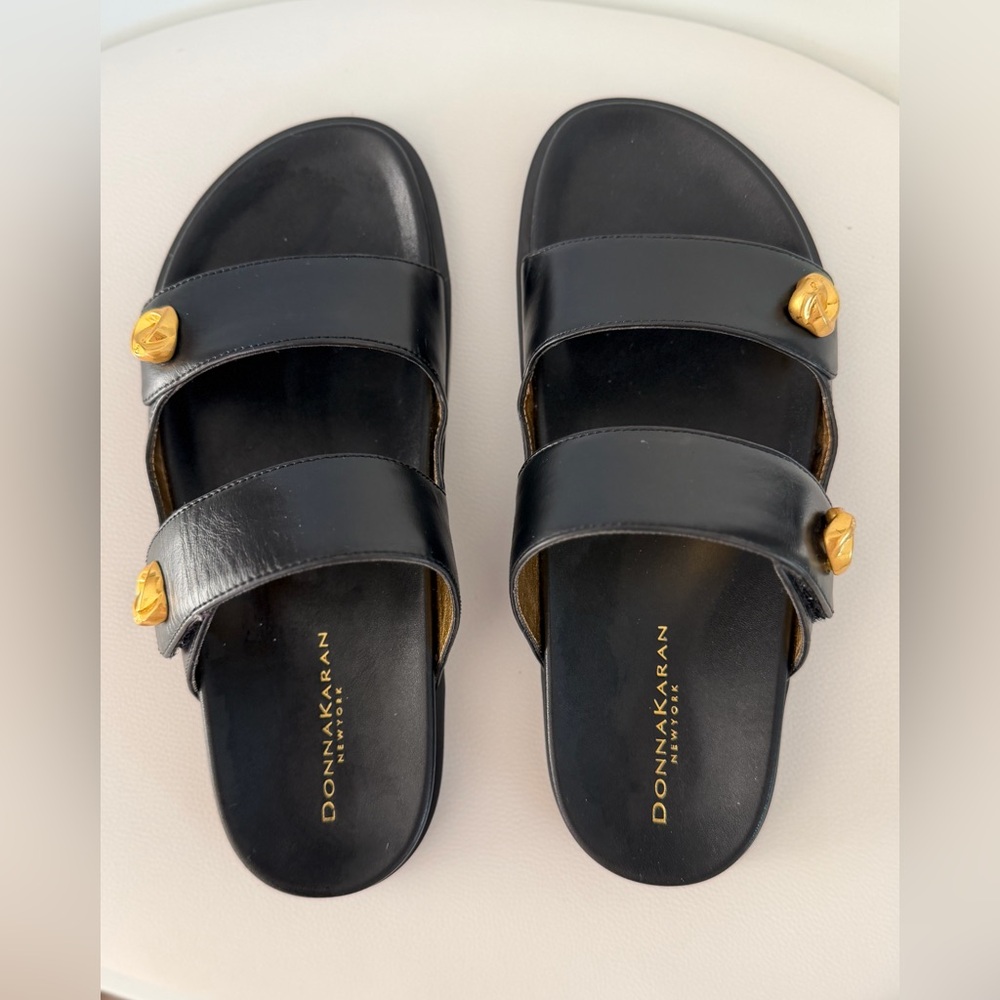 DKNY Hazley Flat Sandals | Black Leather | Women’s 8 | With Box